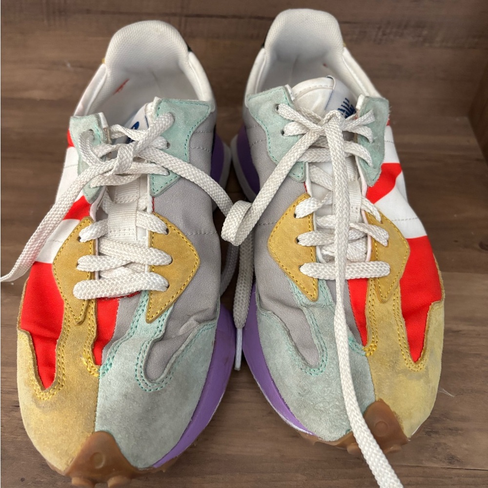New Balance 327 - Picture 2 of 5